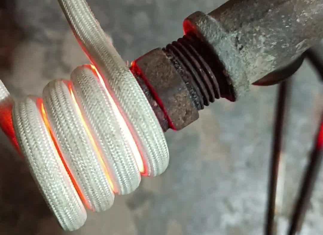 一体式高频加热机与分体式高频绿巨人网站入口加热设备